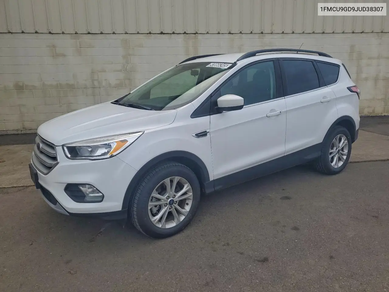 1FMCU9GD9JUD38307 2018 Ford Escape Se