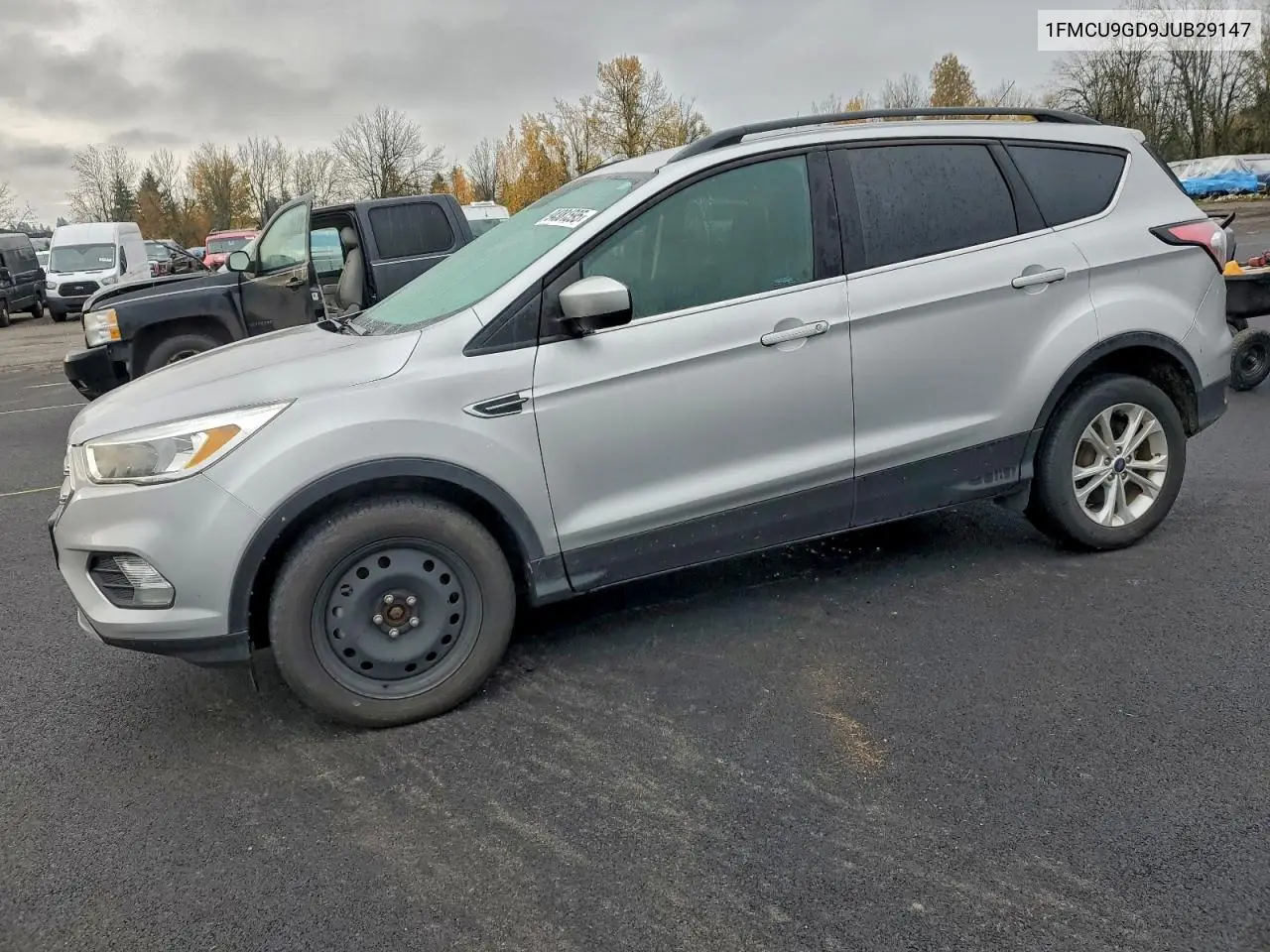 1FMCU9GD9JUB29147 2018 Ford Escape Se