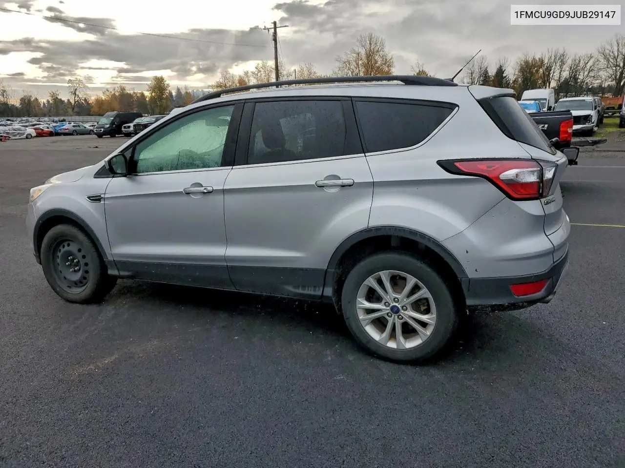 1FMCU9GD9JUB29147 2018 Ford Escape Se