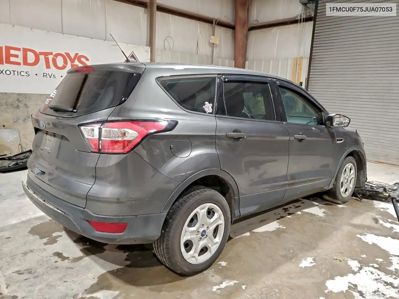 1FMCU0F75JUA07053 2018 Ford Escape S