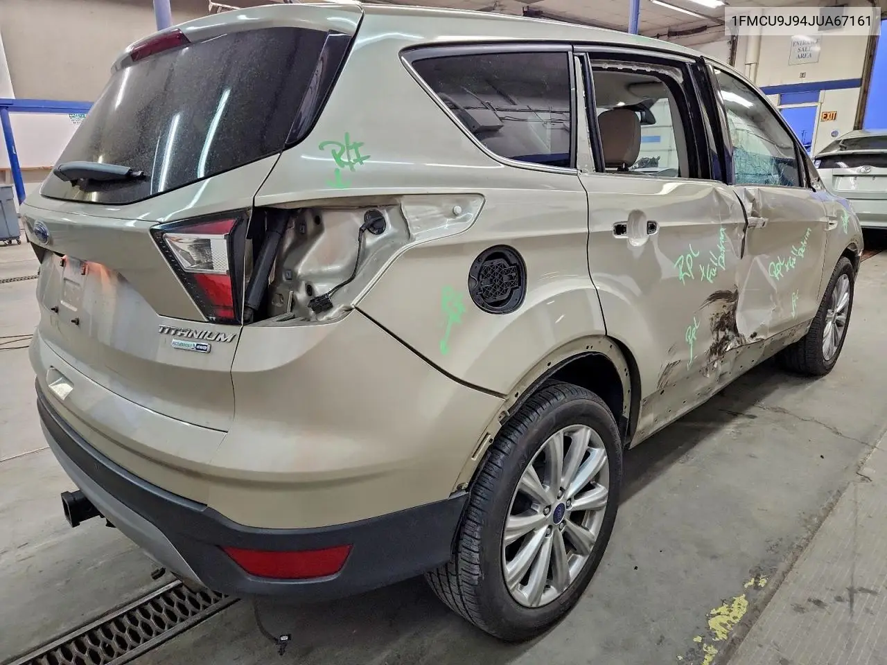 1FMCU9J94JUA67161 2018 Ford Escape Titanium