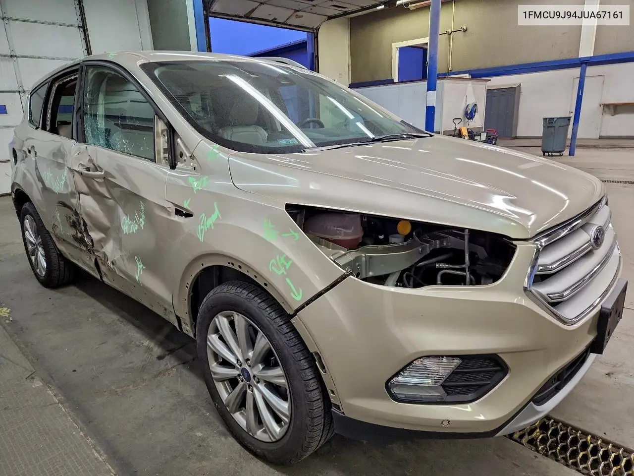 1FMCU9J94JUA67161 2018 Ford Escape Titanium