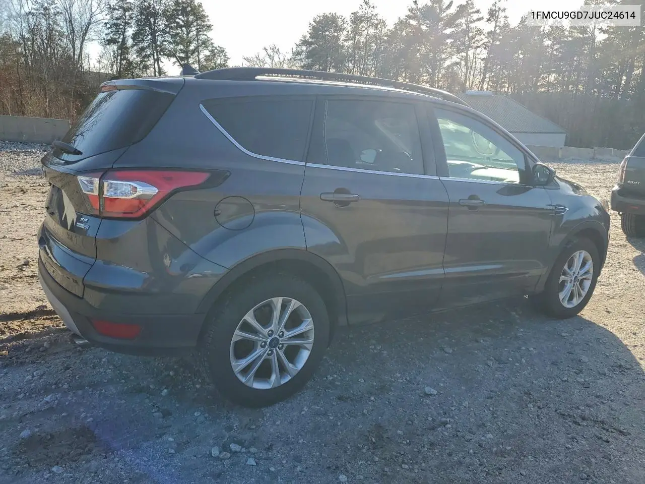 1FMCU9GD7JUC24614 2018 Ford Escape Se