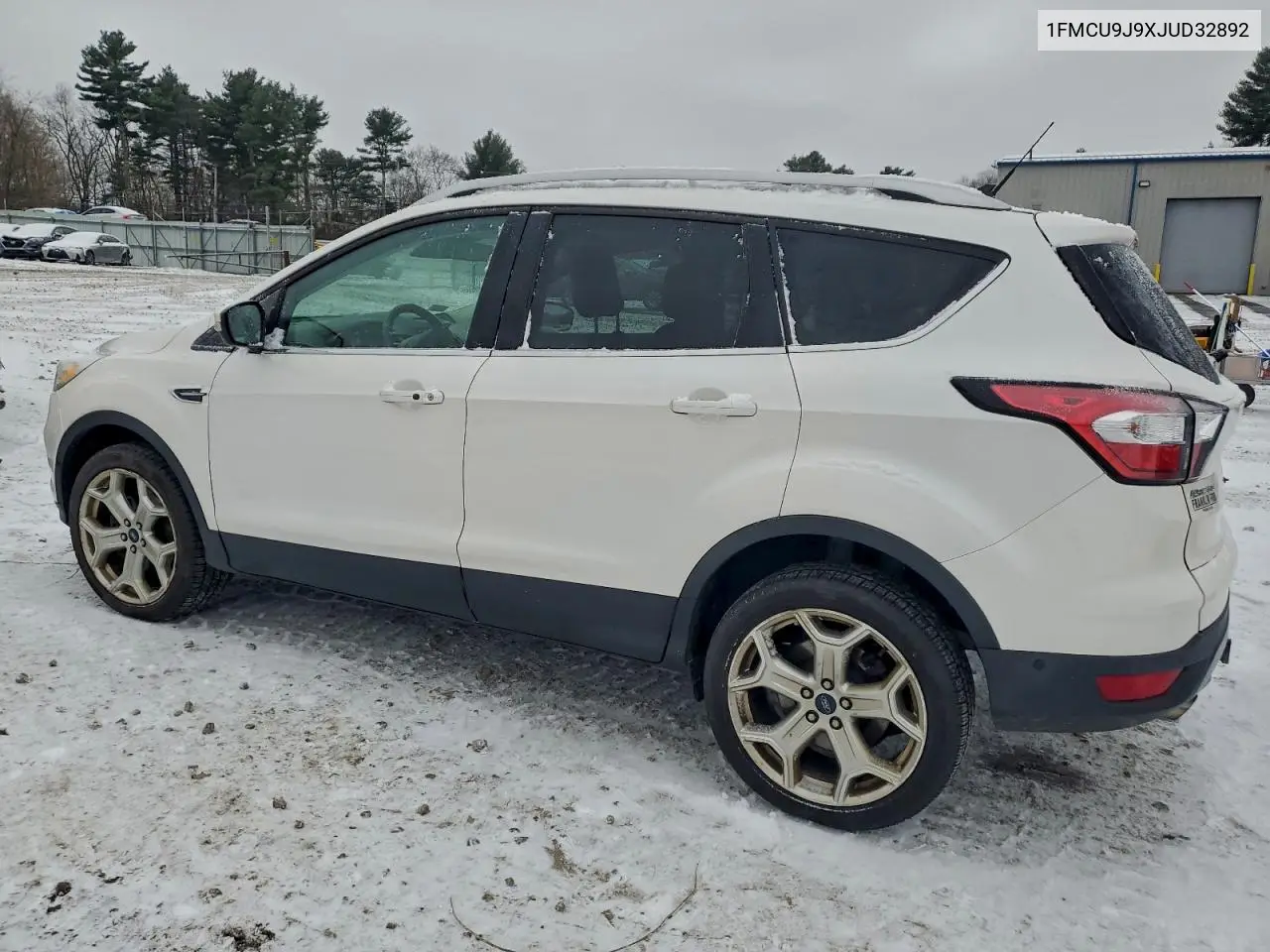 1FMCU9J9XJUD32892 2018 Ford Escape Titanium