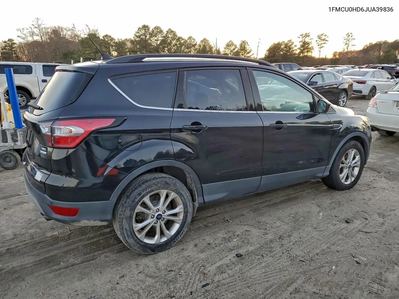 1FMCU0HD6JUA39836 2018 Ford Escape Sel
