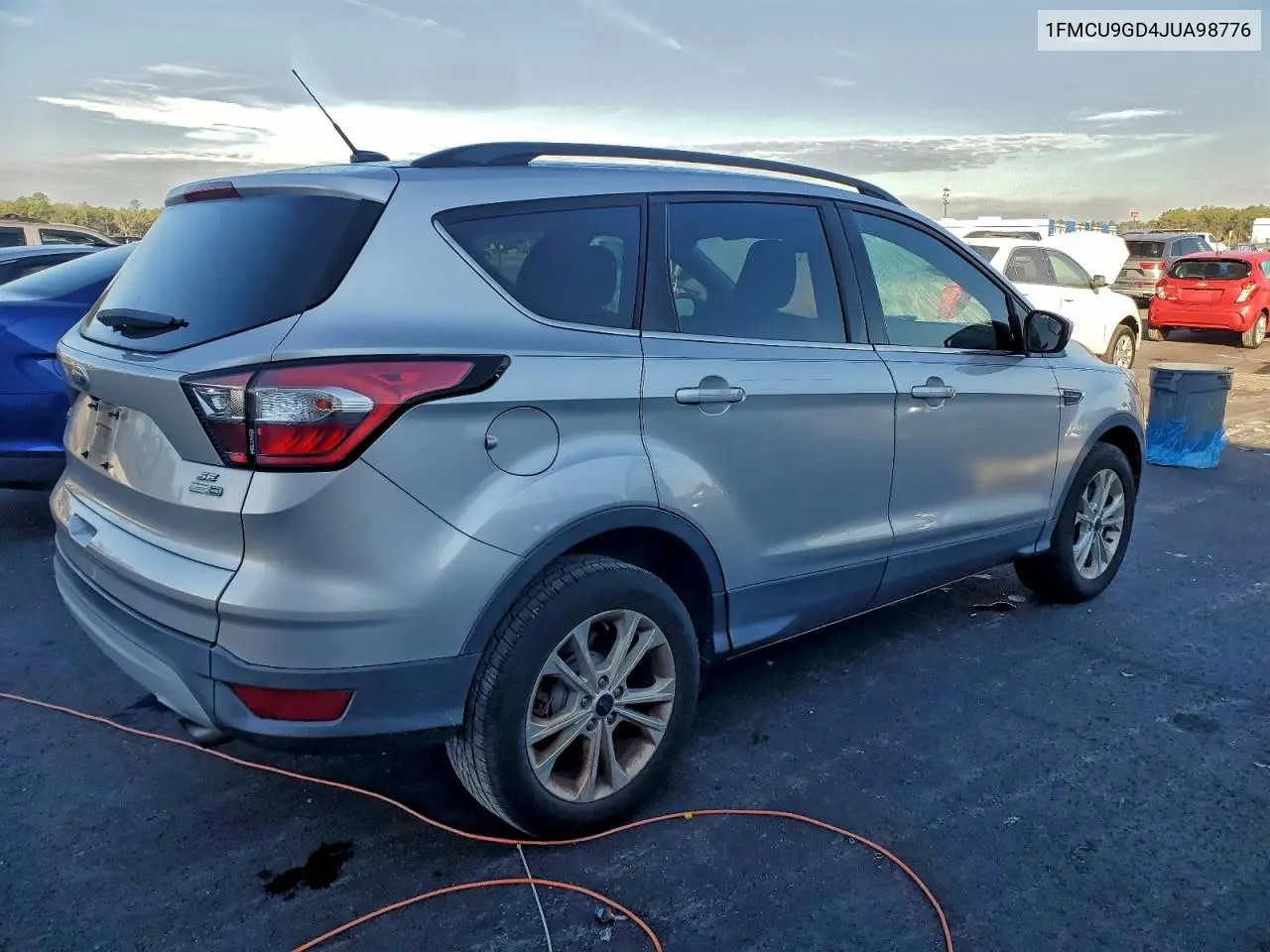 1FMCU9GD4JUA98776 2018 Ford Escape Se