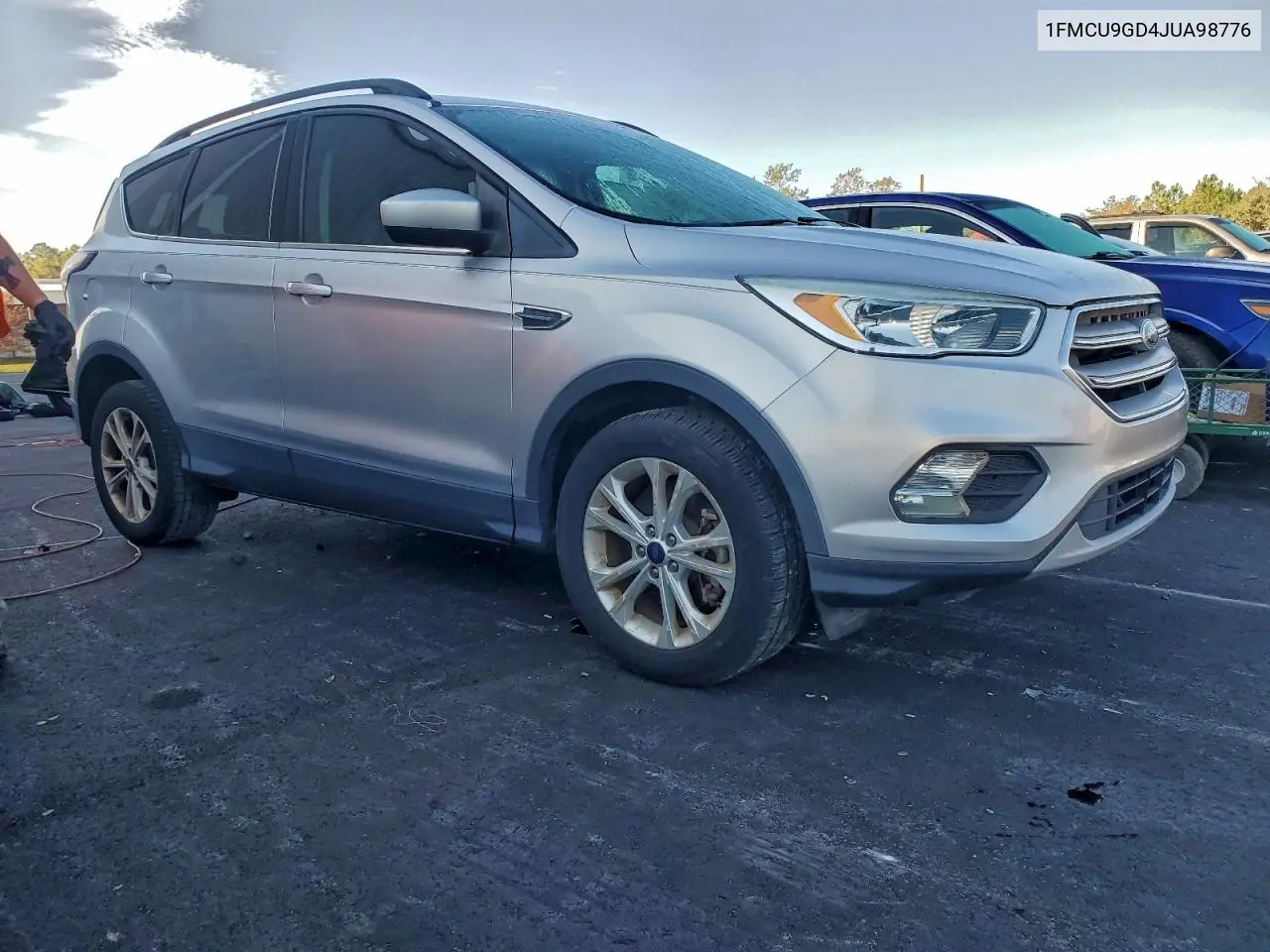 1FMCU9GD4JUA98776 2018 Ford Escape Se