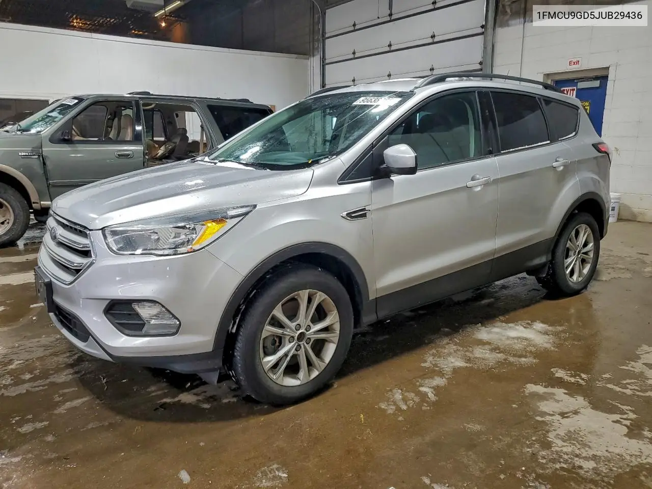 1FMCU9GD5JUB29436 2018 Ford Escape Se