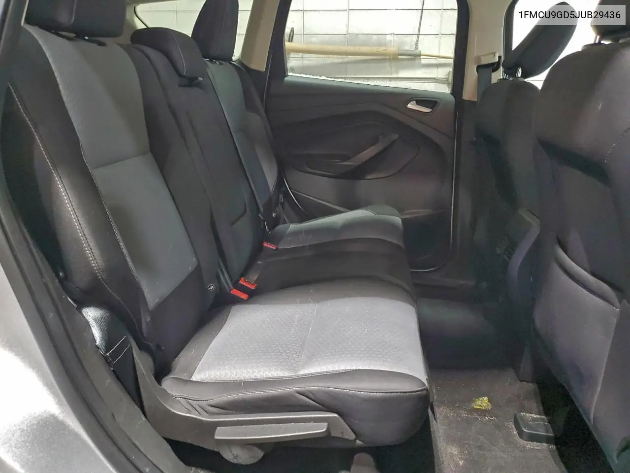 1FMCU9GD5JUB29436 2018 Ford Escape Se
