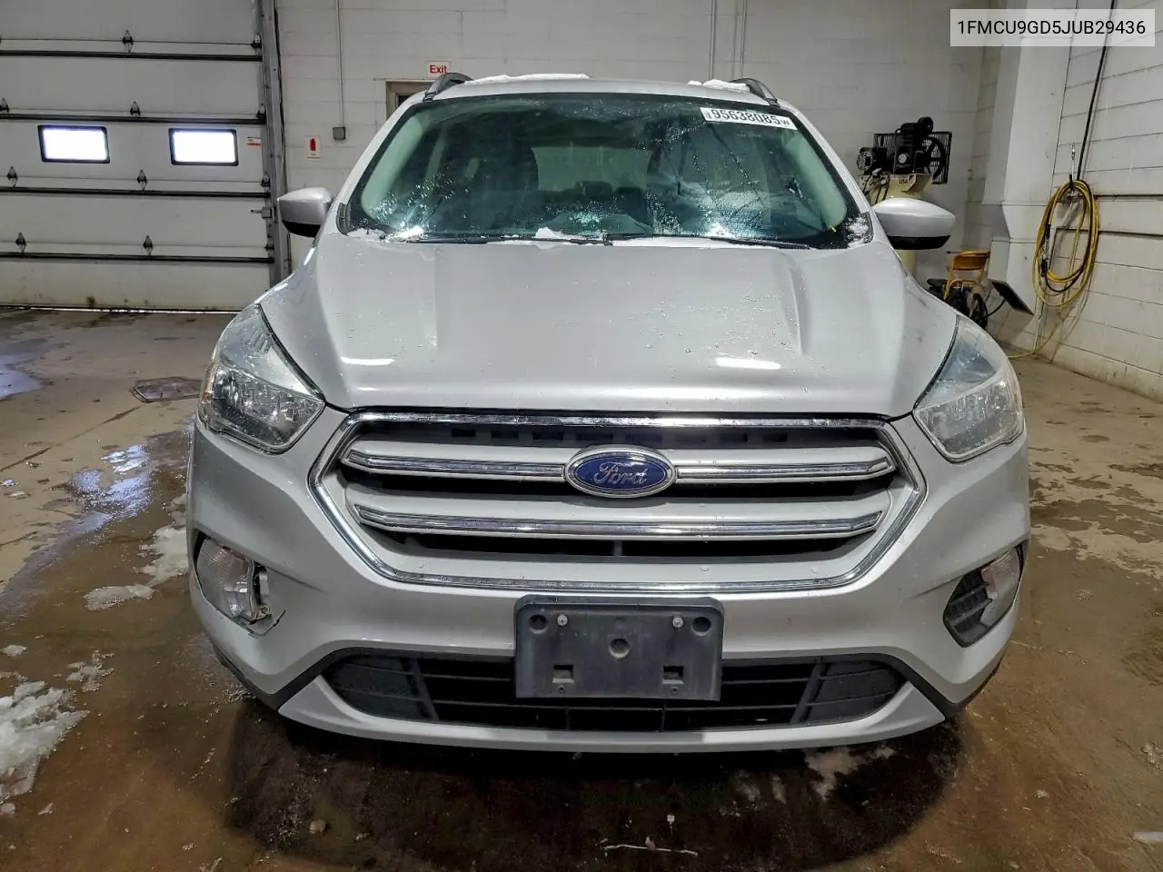 1FMCU9GD5JUB29436 2018 Ford Escape Se