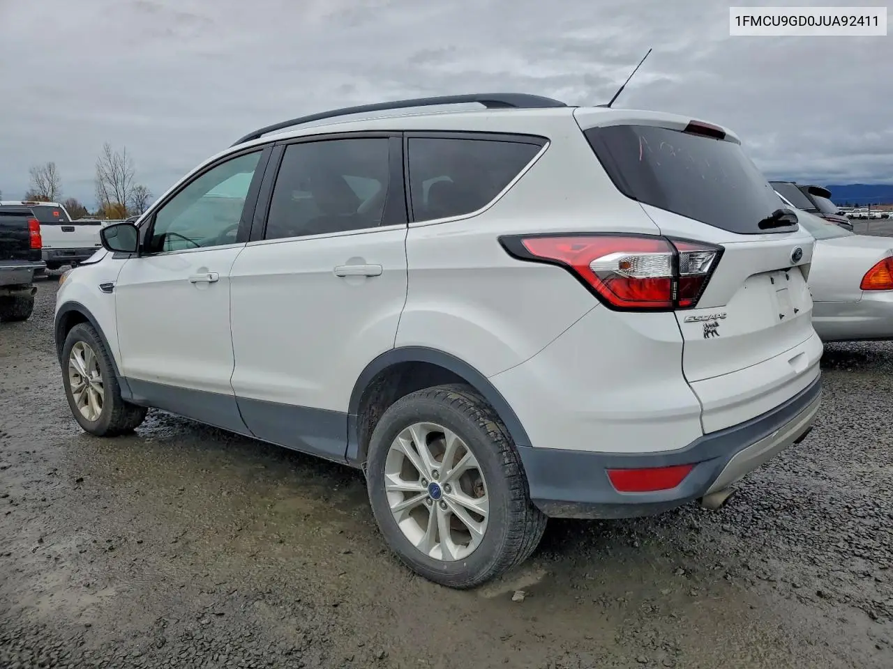 1FMCU9GD0JUA92411 2018 Ford Escape Se