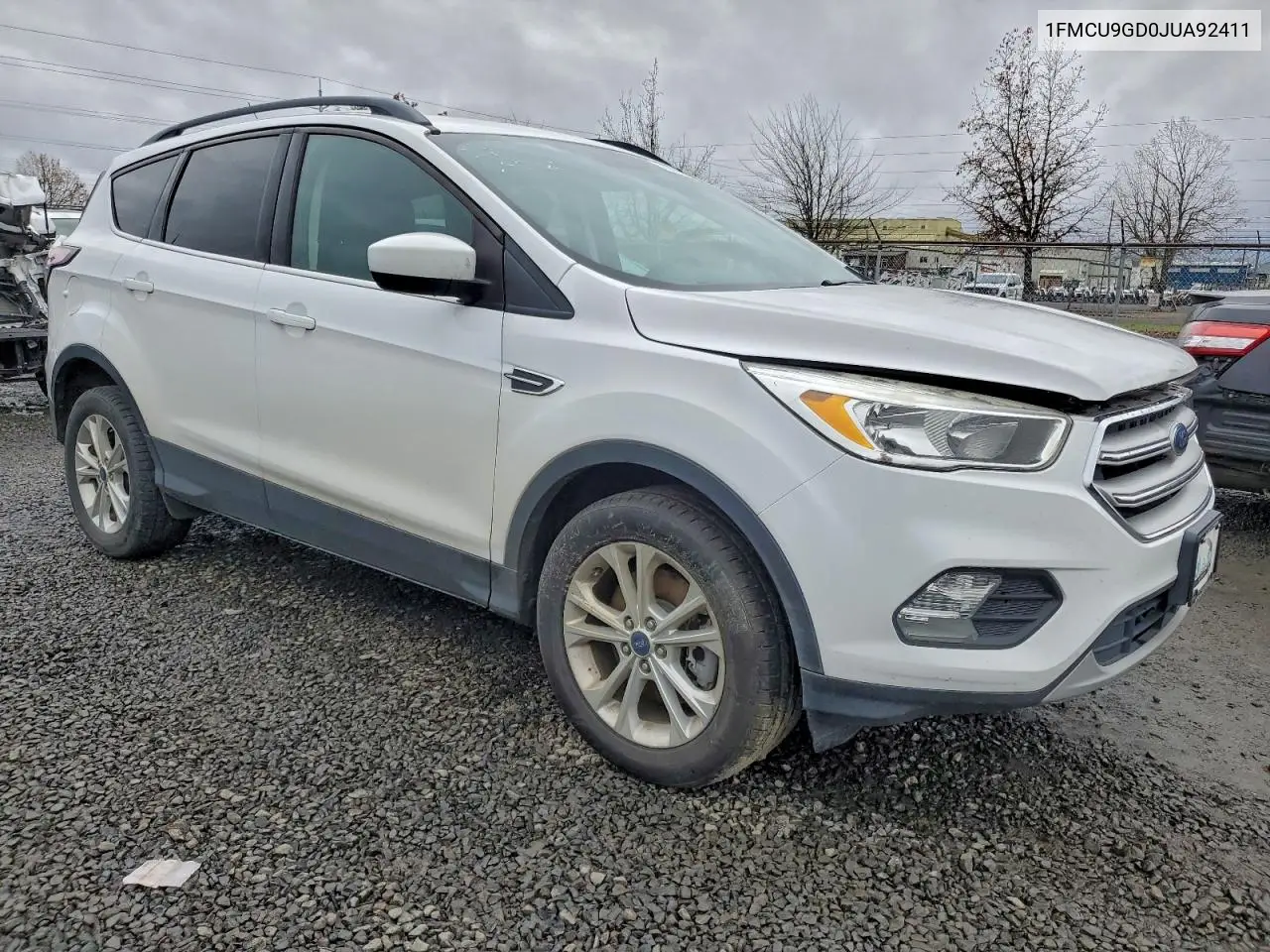 1FMCU9GD0JUA92411 2018 Ford Escape Se