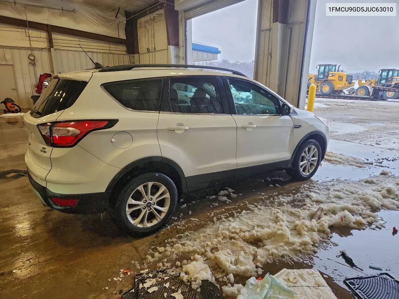 1FMCU9GD5JUC63010 2018 Ford Escape Se