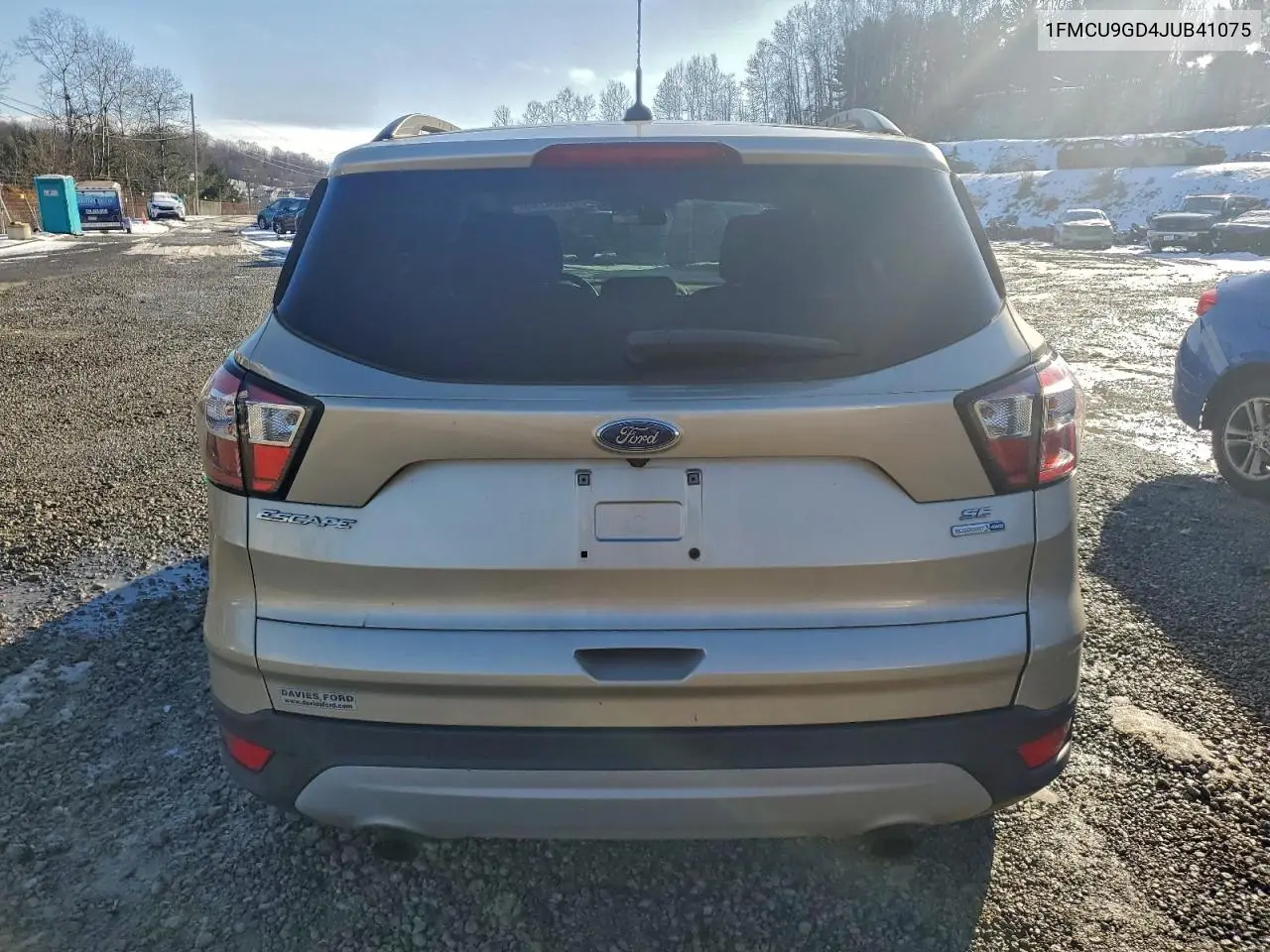 1FMCU9GD4JUB41075 2018 Ford Escape Se