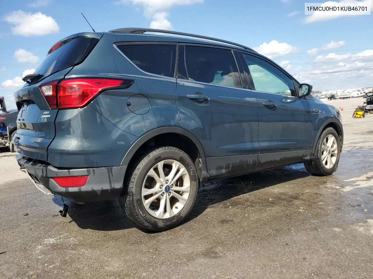 1FMCU0HD1KUB46701 2019 Ford Escape Sel
