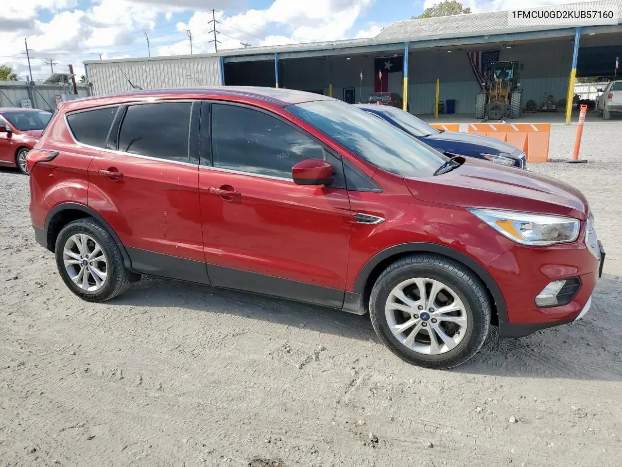 1FMCU0GD2KUB57160 2019 Ford Escape Se