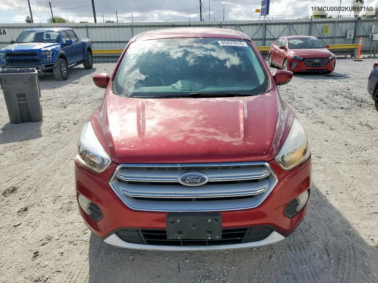 1FMCU0GD2KUB57160 2019 Ford Escape Se