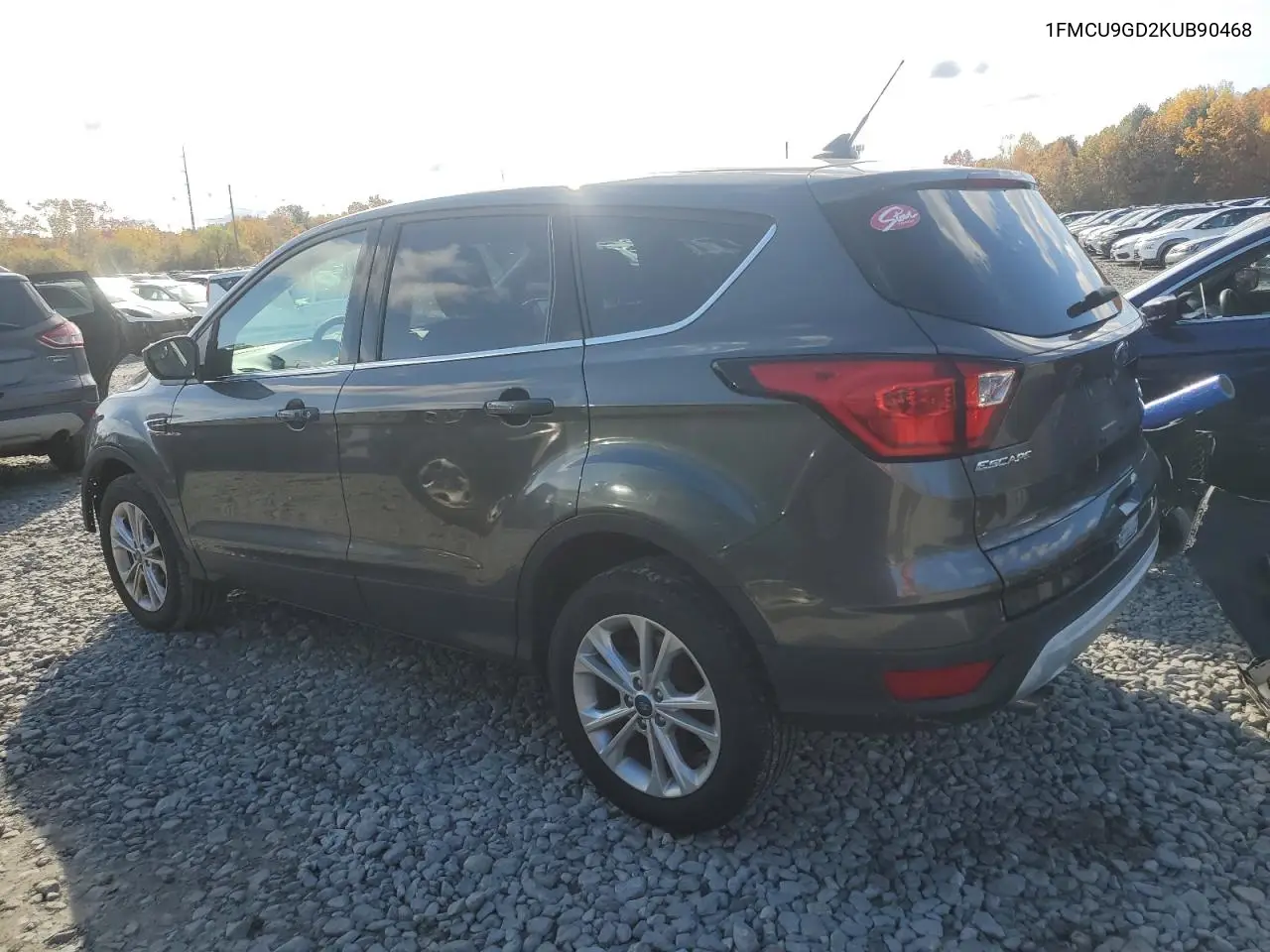 1FMCU9GD2KUB90468 2019 Ford Escape Se