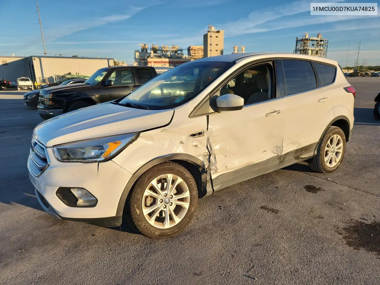 1FMCU0GD7KUA74825 2019 Ford Escape Se