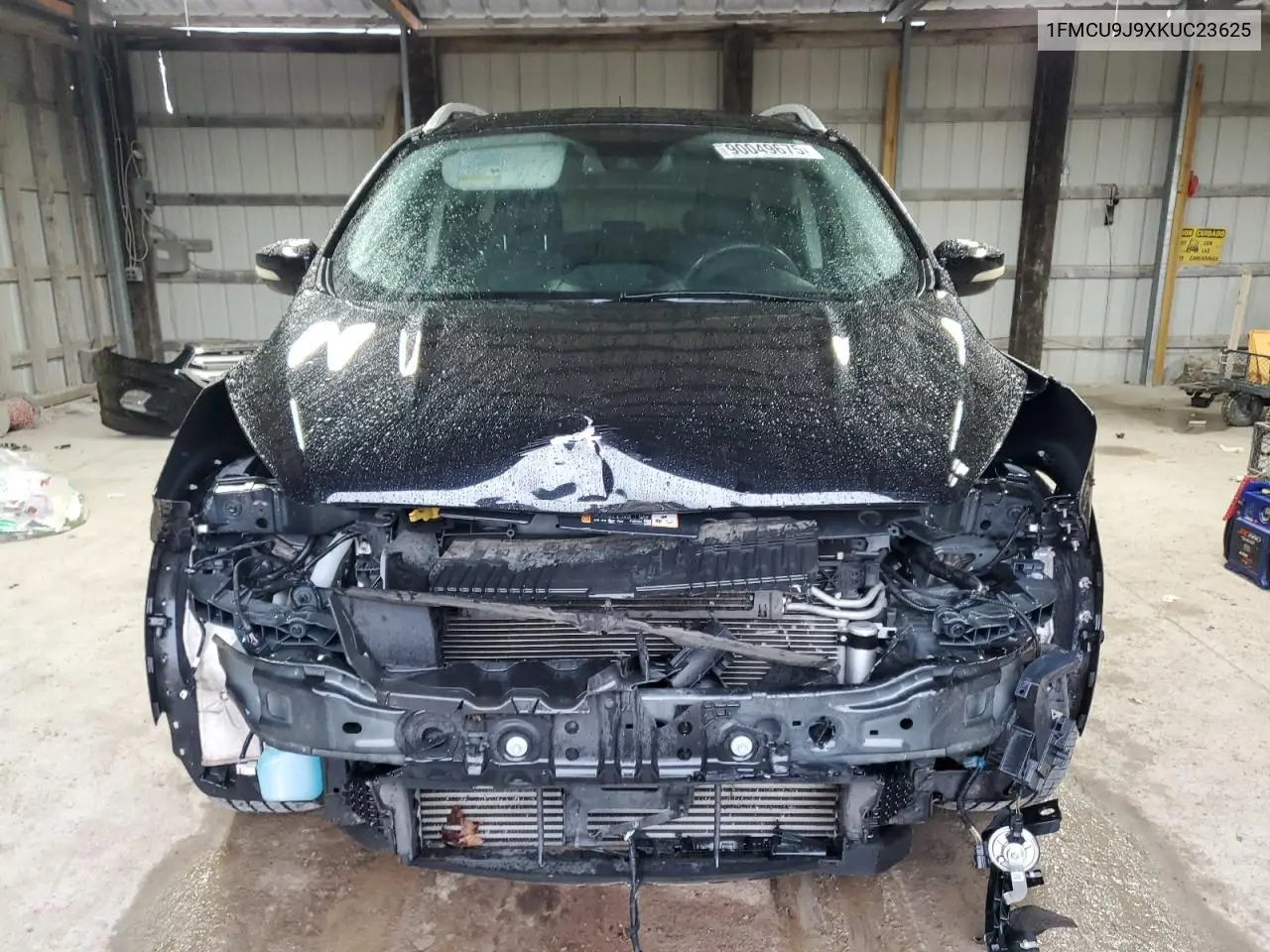 1FMCU9J9XKUC23625 2019 Ford Escape Titanium