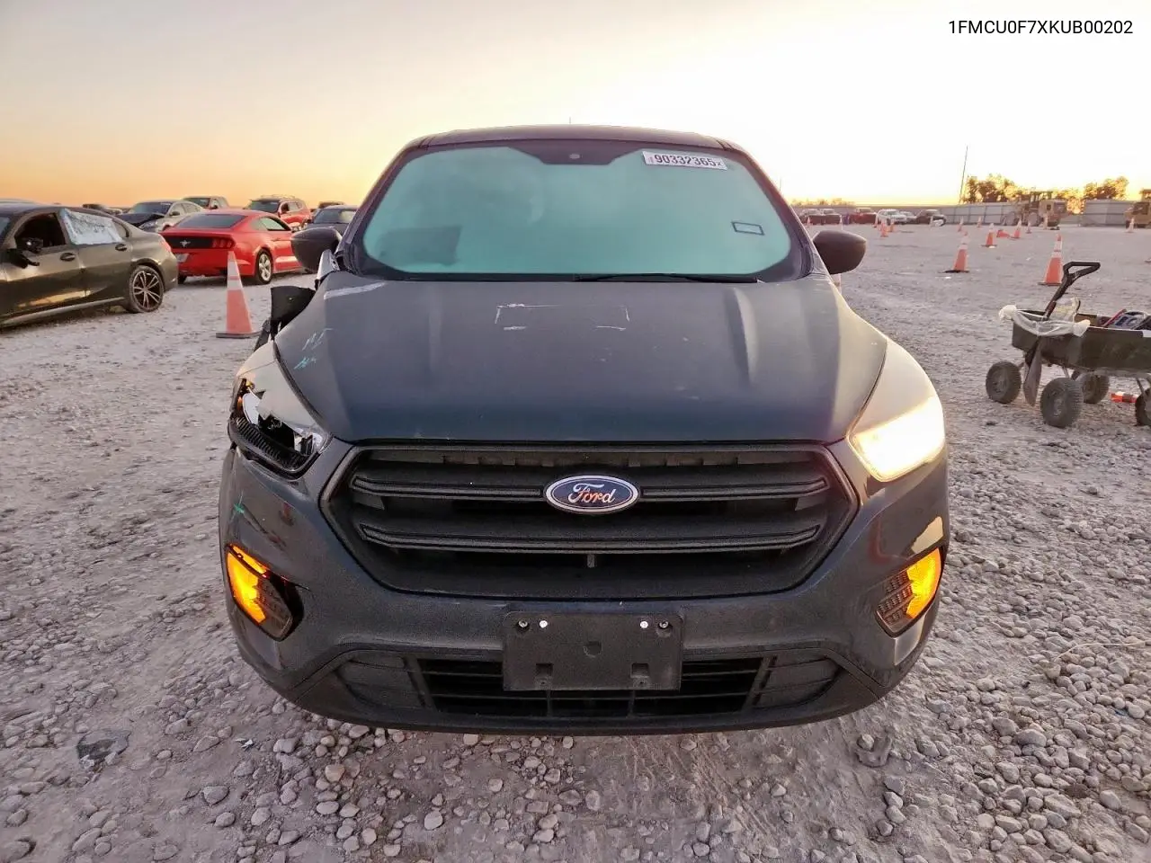 1FMCU0F7XKUB00202 2019 Ford Escape S