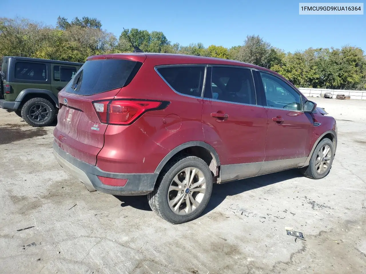 1FMCU9GD9KUA16364 2019 Ford Escape Se