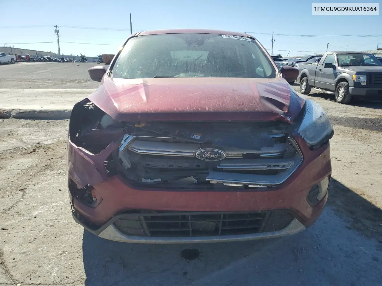 1FMCU9GD9KUA16364 2019 Ford Escape Se