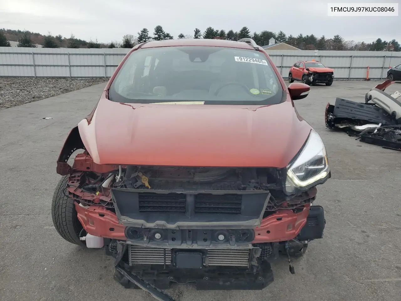 1FMCU9J97KUC08046 2019 Ford Escape Titanium