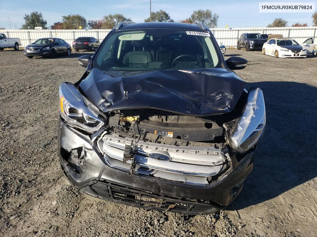 1FMCU9J93KUB79824 2019 Ford Escape Titanium