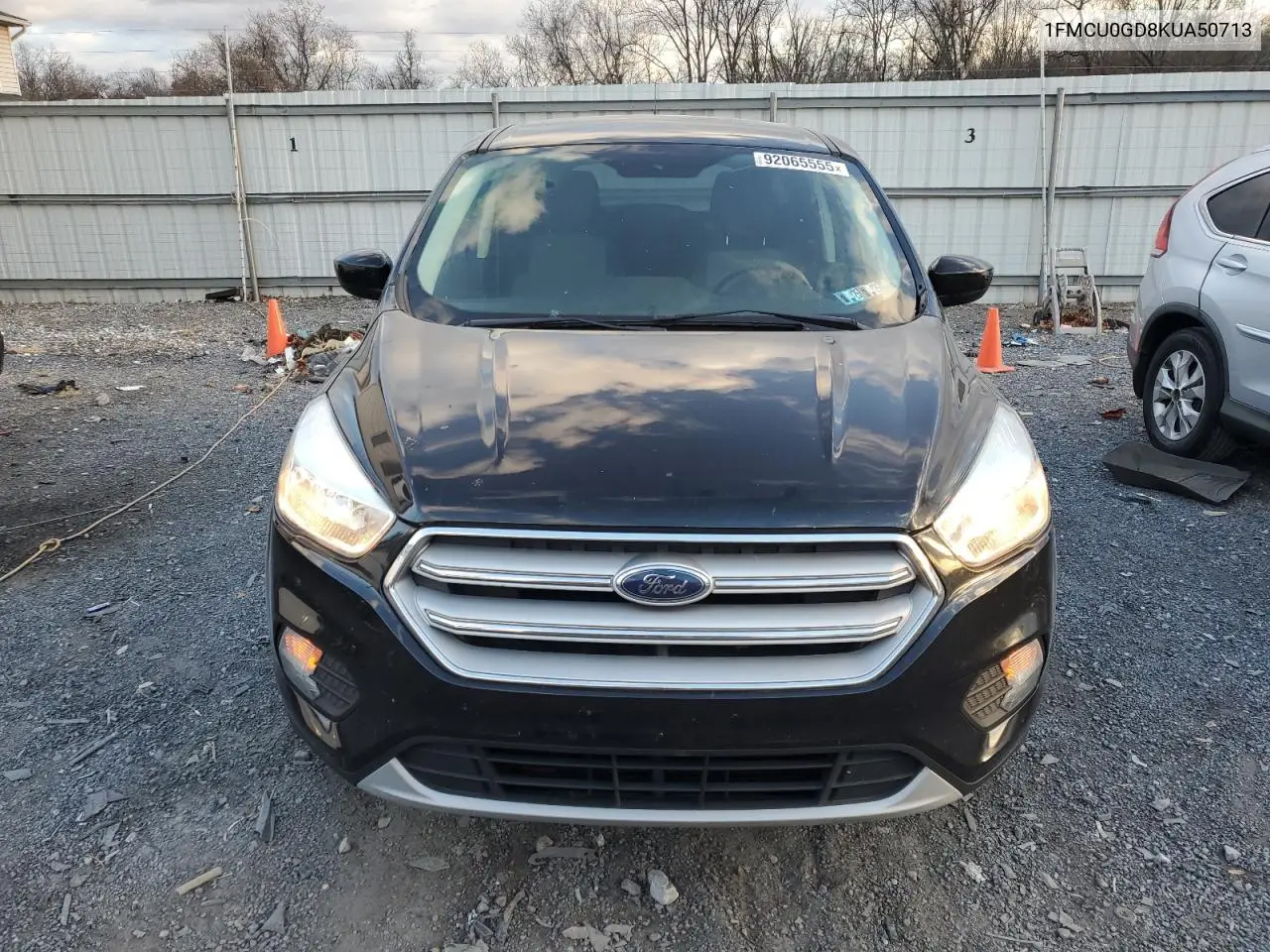 1FMCU0GD8KUA50713 2019 Ford Escape Se