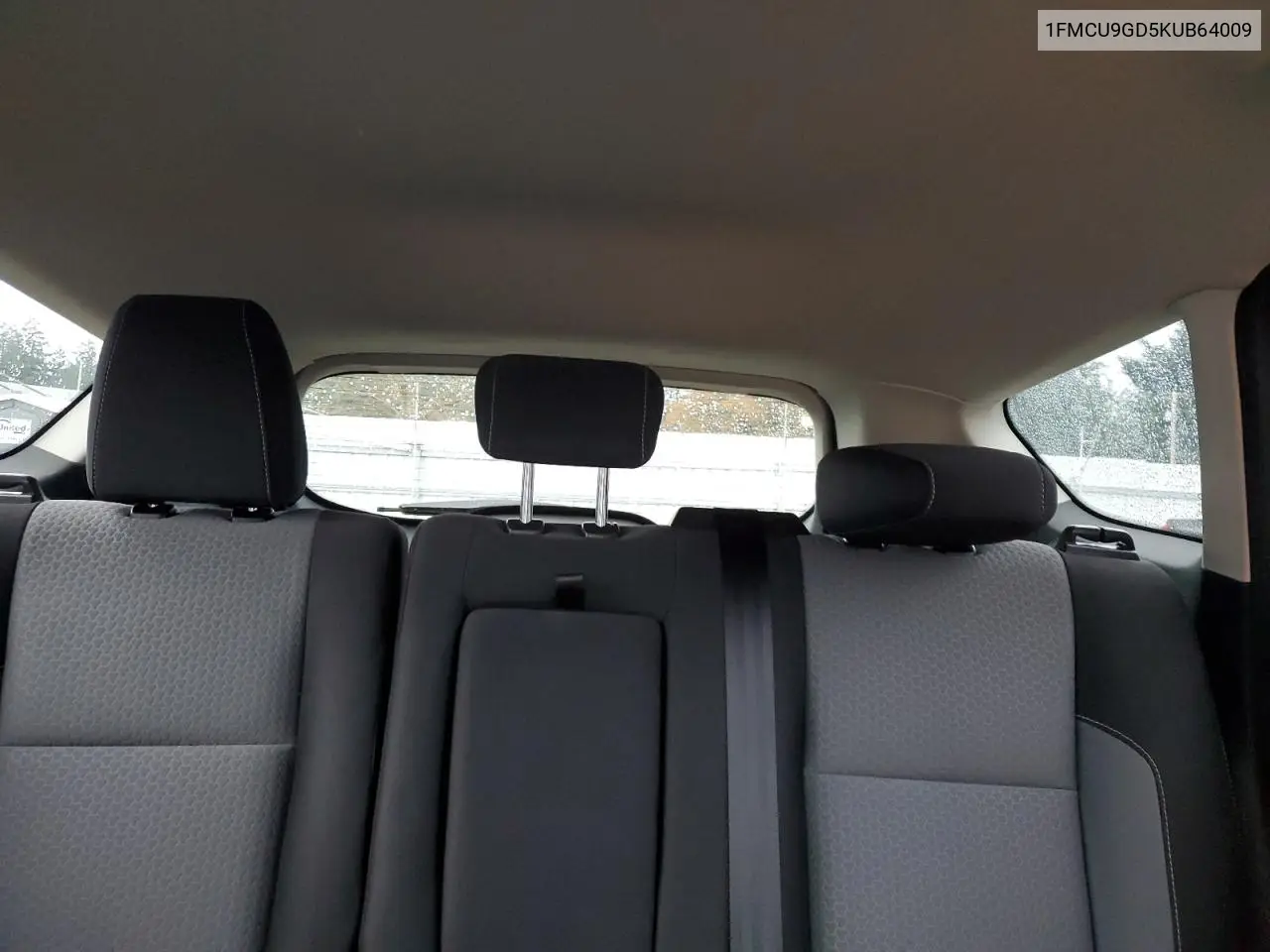 1FMCU9GD5KUB64009 2019 Ford Escape Se
