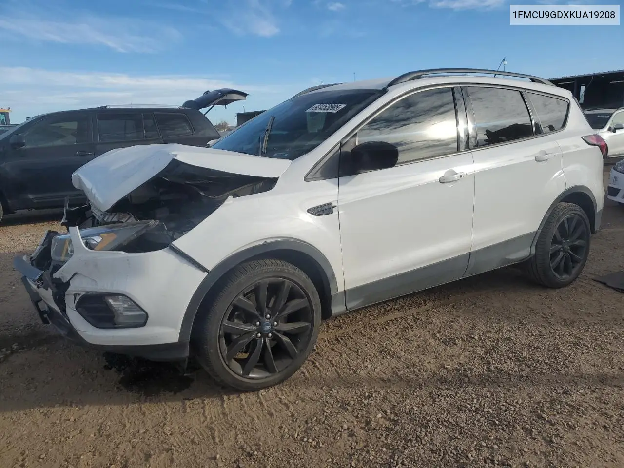 1FMCU9GDXKUA19208 2019 Ford Escape Se