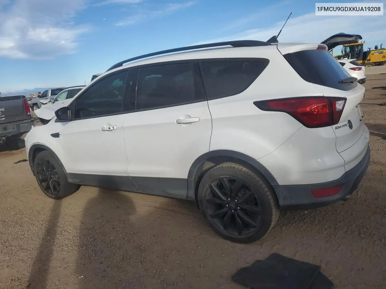 1FMCU9GDXKUA19208 2019 Ford Escape Se