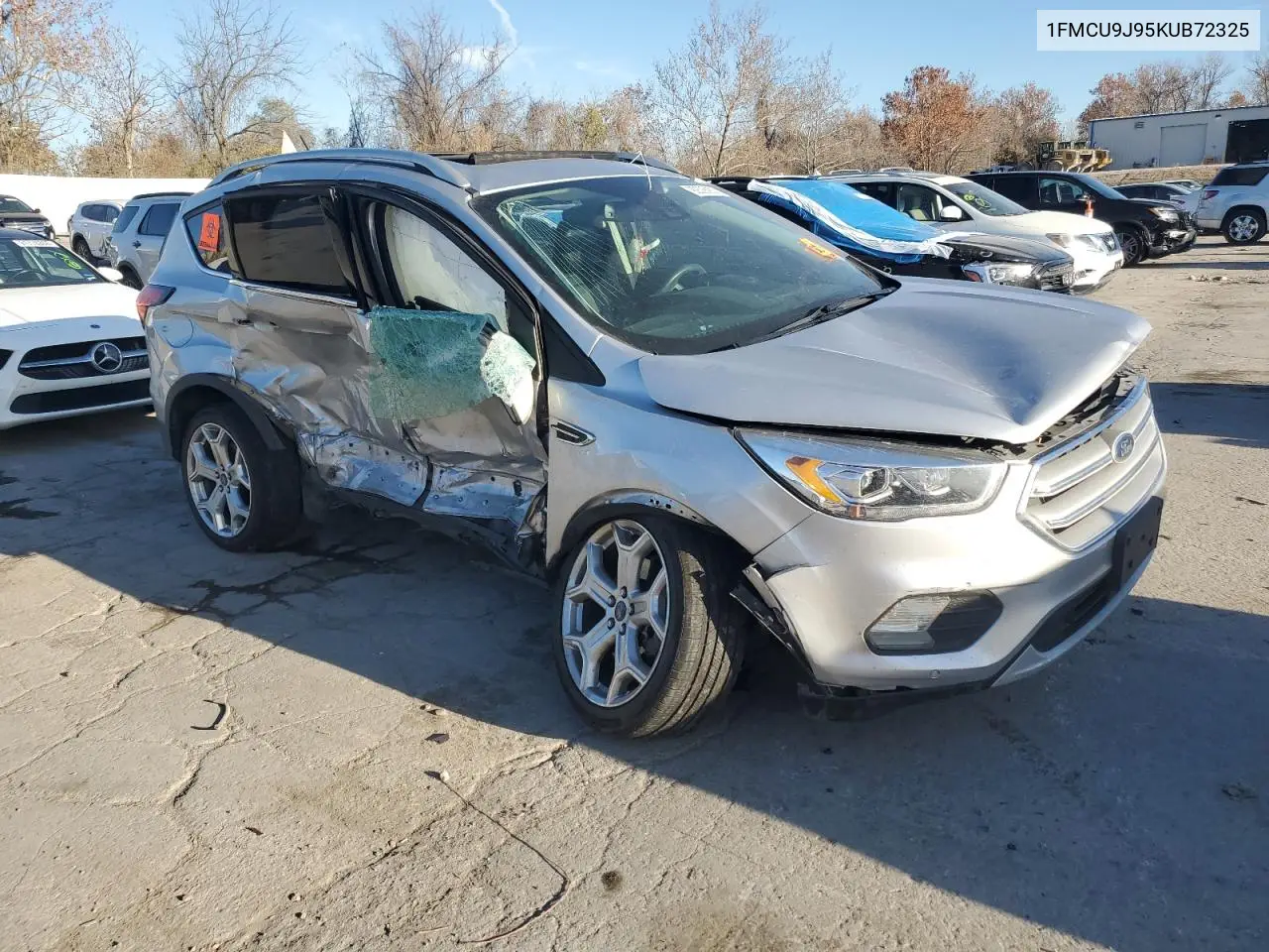 1FMCU9J95KUB72325 2019 Ford Escape Titanium