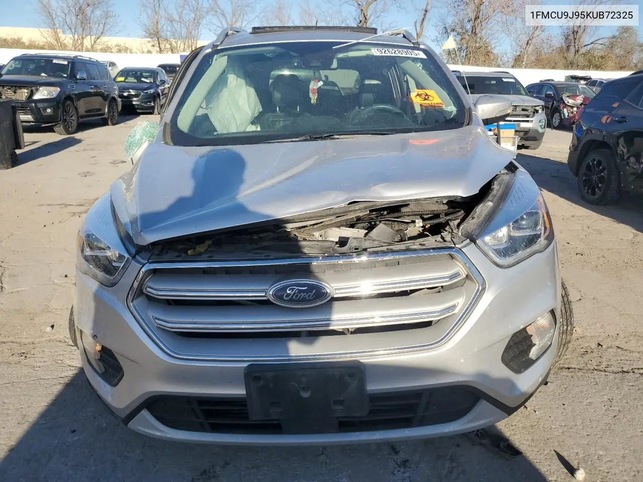 1FMCU9J95KUB72325 2019 Ford Escape Titanium