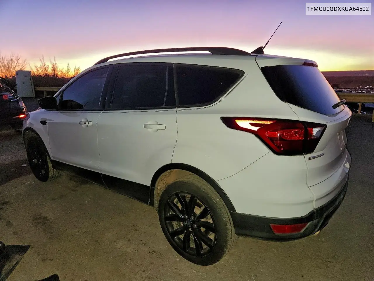 1FMCU0GDXKUA64502 2019 Ford Escape Se