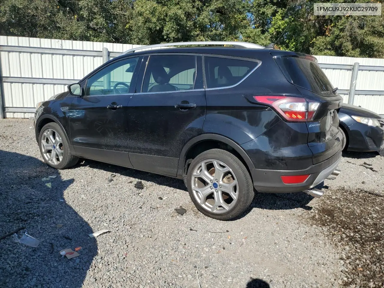 1FMCU9J92KUC29709 2019 Ford Escape Titanium