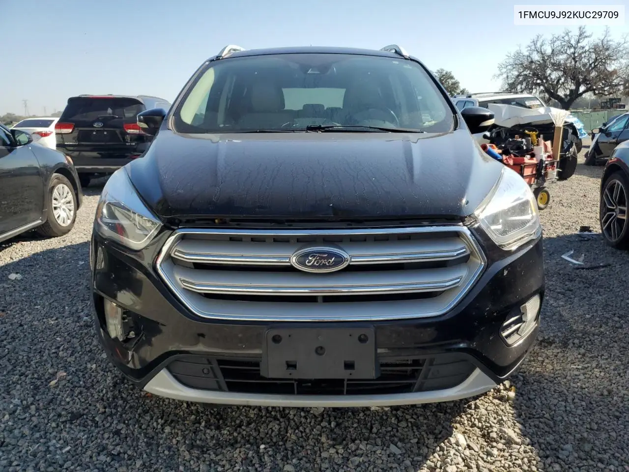 1FMCU9J92KUC29709 2019 Ford Escape Titanium