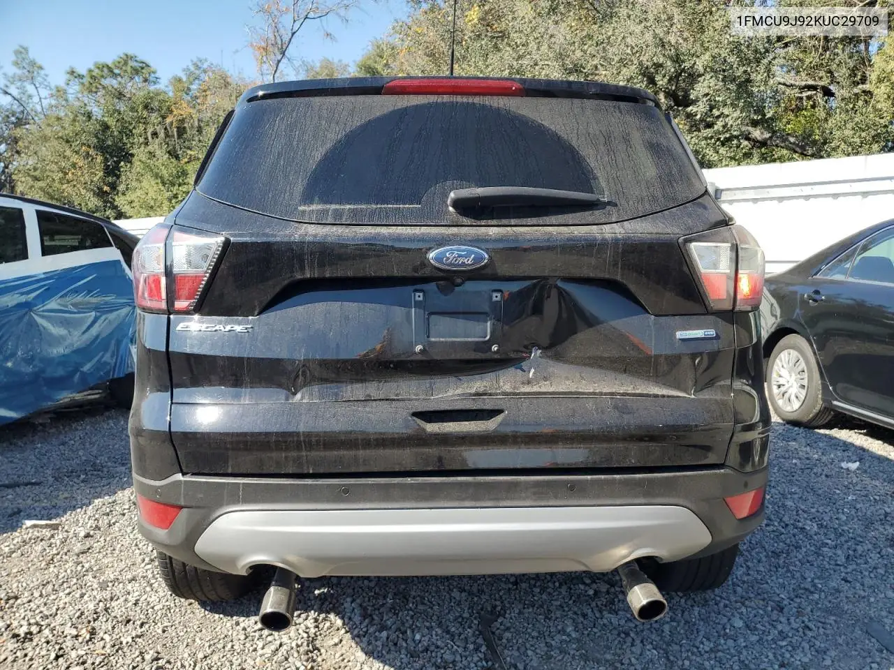 1FMCU9J92KUC29709 2019 Ford Escape Titanium