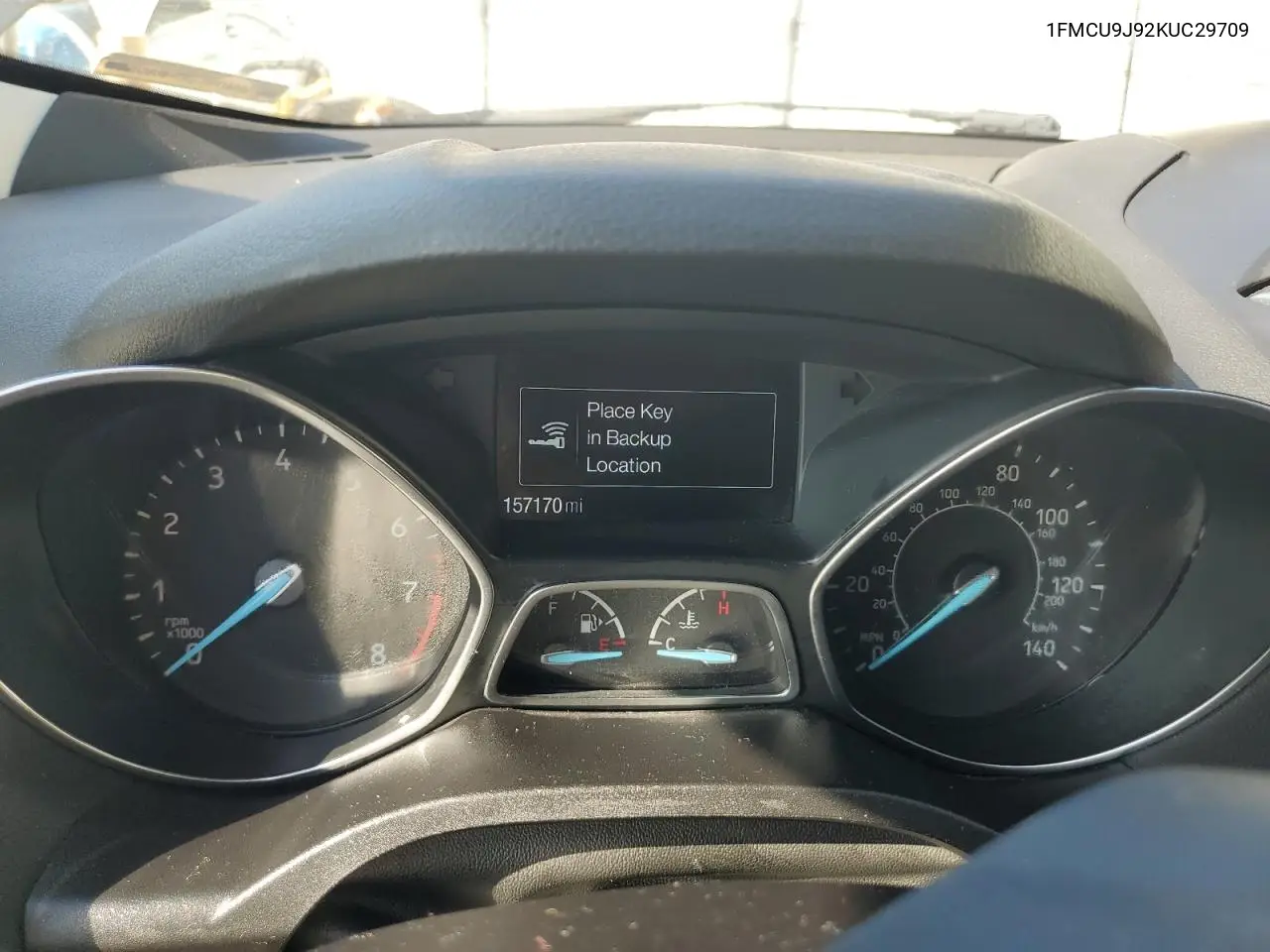 1FMCU9J92KUC29709 2019 Ford Escape Titanium