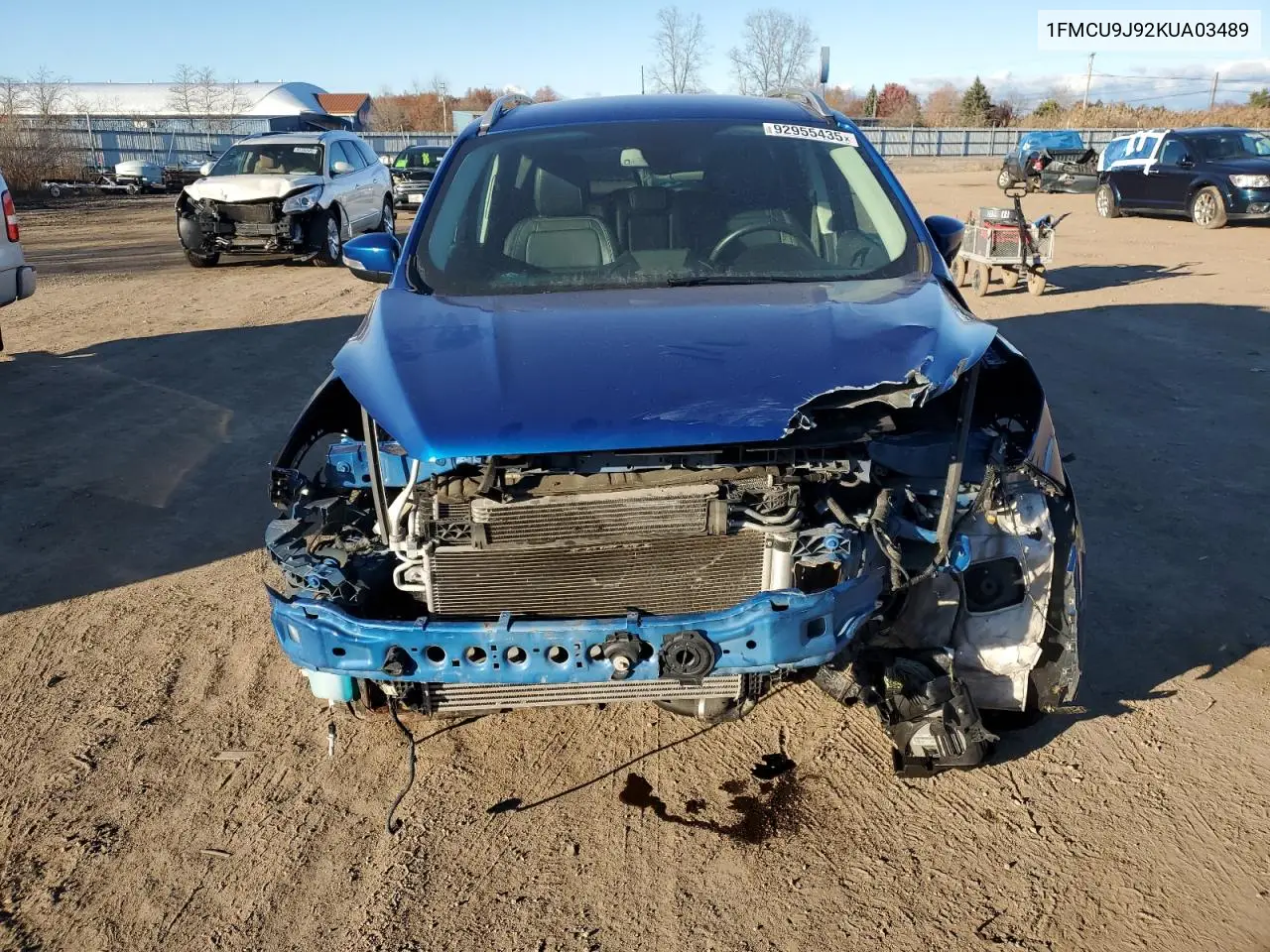 1FMCU9J92KUA03489 2019 Ford Escape Titanium