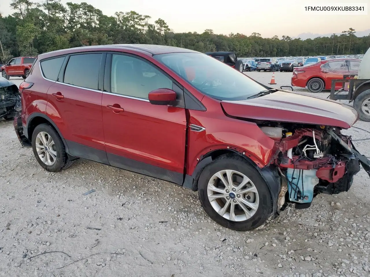 1FMCU0G9XKUB83341 2019 Ford Escape Se