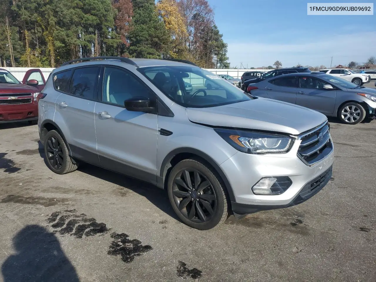 1FMCU9GD9KUB09692 2019 Ford Escape Se