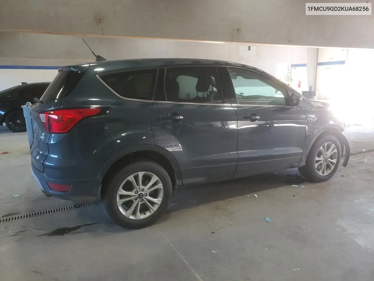 1FMCU9GD2KUA68256 2019 Ford Escape Se