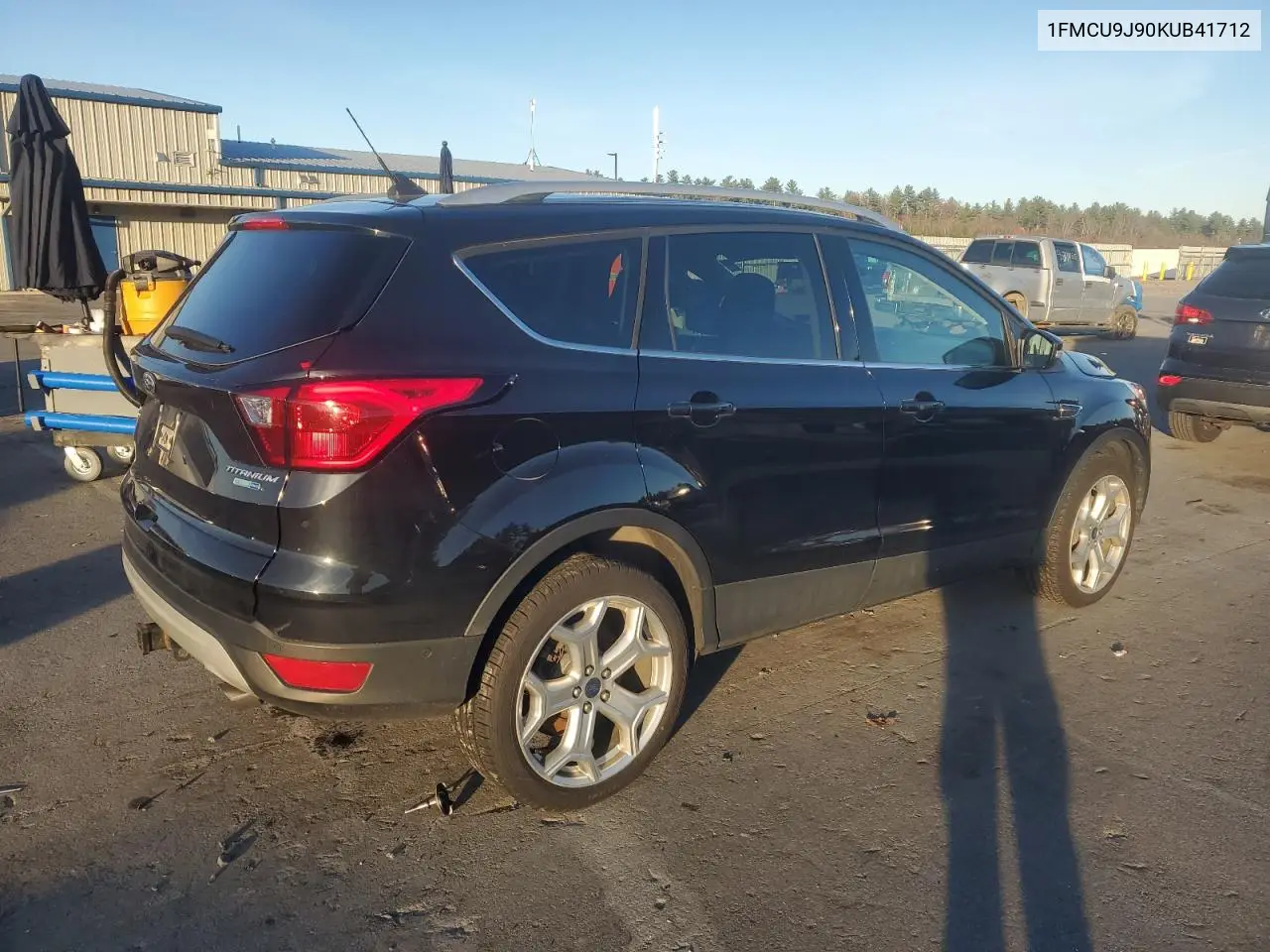 1FMCU9J90KUB41712 2019 Ford Escape Titanium