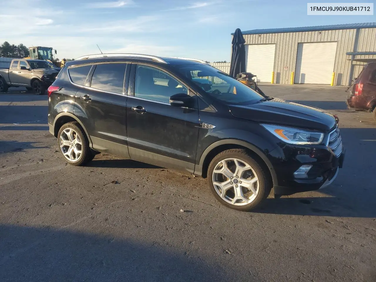 1FMCU9J90KUB41712 2019 Ford Escape Titanium