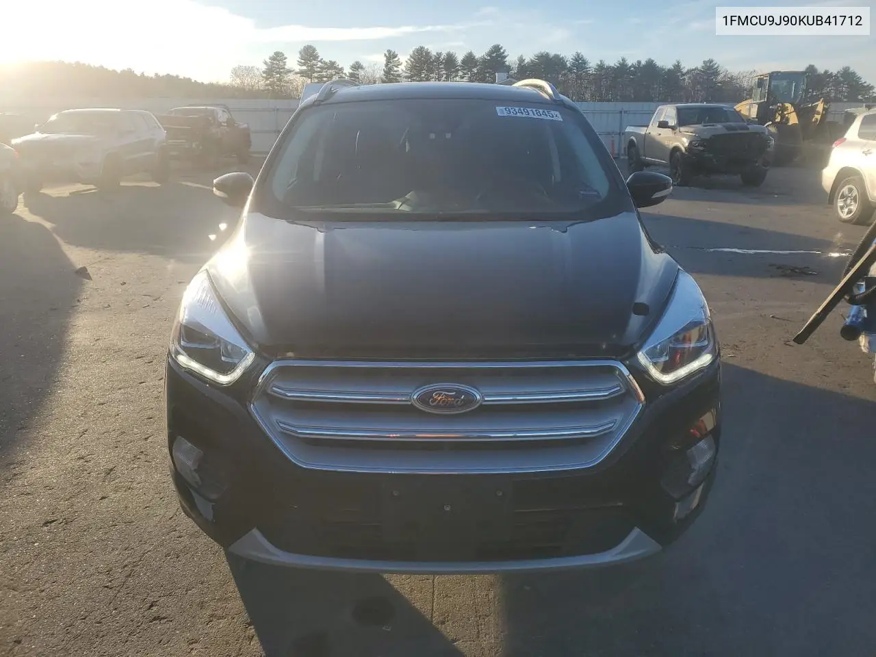 1FMCU9J90KUB41712 2019 Ford Escape Titanium