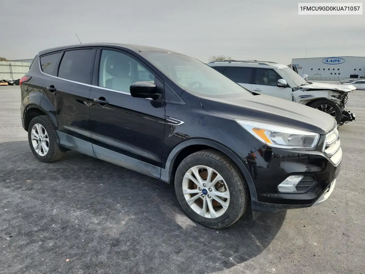 1FMCU9GD0KUA71057 2019 Ford Escape Se
