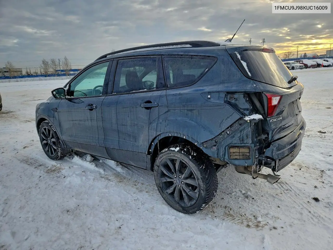1FMCU9J98KUC16009 2019 Ford Escape Titanium