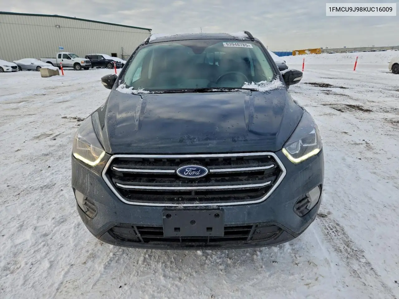 1FMCU9J98KUC16009 2019 Ford Escape Titanium